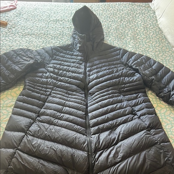 Women's Wanderweight Packable Down Coat - Black - Picture 2 of 3